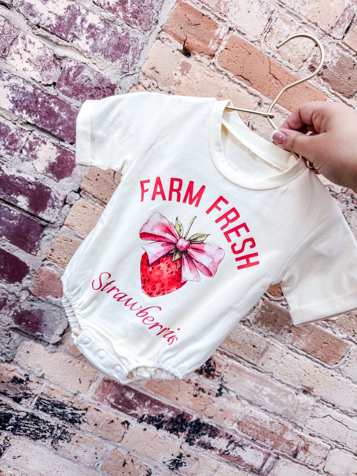 Farm Fresh Strawberries Bubble - PACK (0/3M, 3/6M, 6/12M, 12/18M)